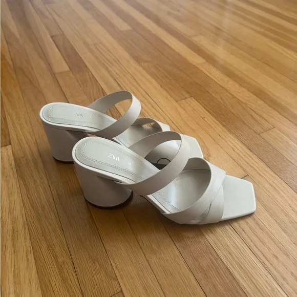 Zara Beige Block Heel Leather Sandals Size 8 (39) - Picture 2 of 5